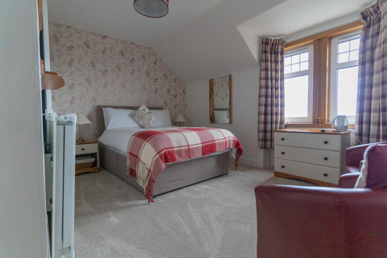 Firtree Bed And Breakfast At Galvelbeg House Crieff Eksteriør billede