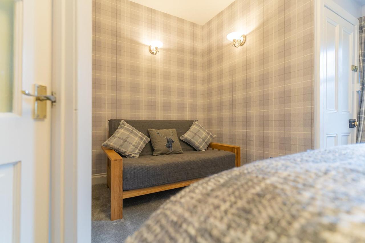Firtree Bed And Breakfast At Galvelbeg House Crieff Eksteriør billede